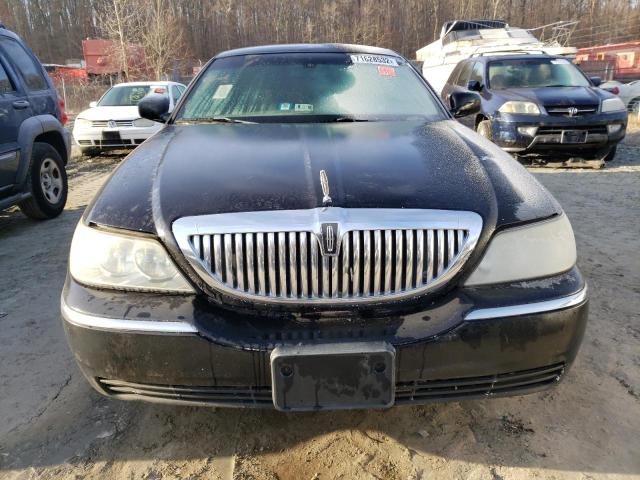 1LNHM81W64Y618967 - 2004 LINCOLN TOWN CAR E BLACK photo 5