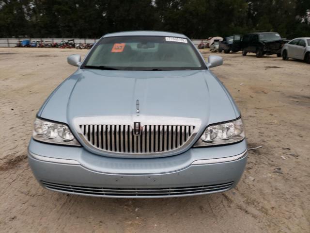 2LNBL8CV3BX760591 - 2011 LINCOLN TOWN CAR S BLUE photo 5