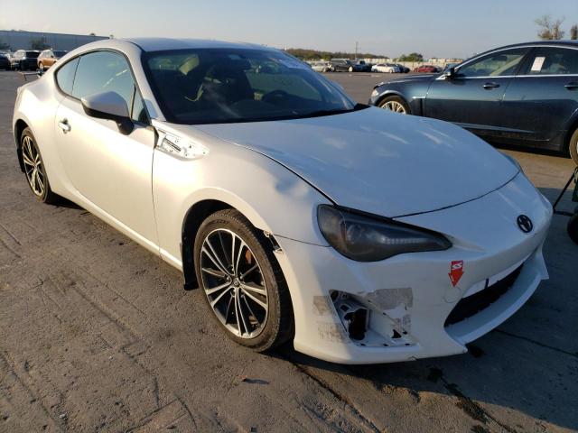 JF1ZNAA19D2700640 - 2013 TOYOTA SCION FR-S WHITE photo 4