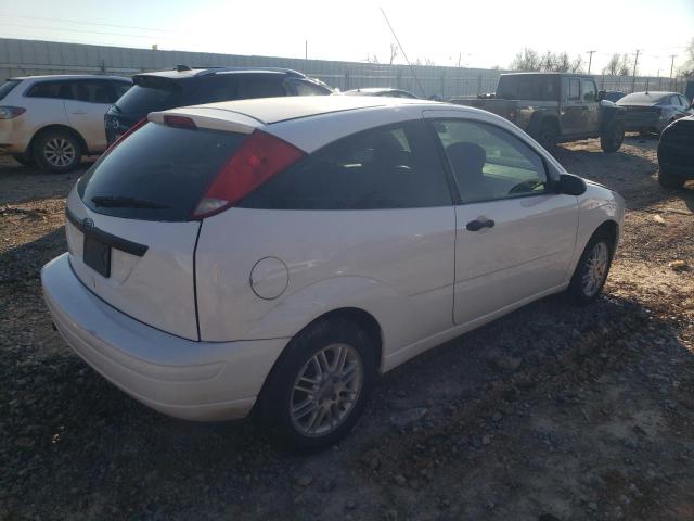 1FAFP31N57W169719 - 2007 FORD FOCUS ZX3 WHITE photo 3