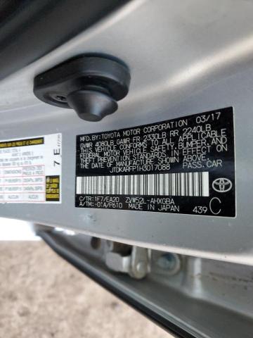 JTDKARFP1H3017088 - 2017 TOYOTA PRIUS PRIM 银色 照片 12