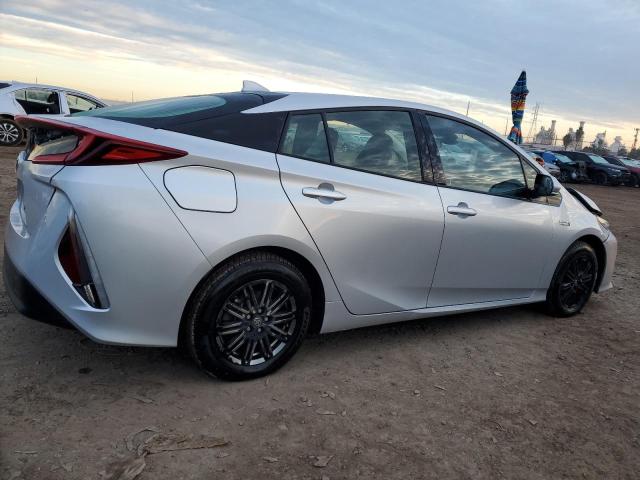 JTDKARFP1H3017088 - 2017 TOYOTA PRIUS PRIM 银色 照片 3