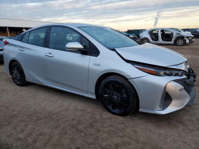 JTDKARFP1H3017088 - 2017 TOYOTA PRIUS PRIM 银色 照片 4