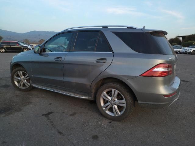 4JGDA5HB6EA268114 - 2014 MERCEDES-BENZ ML 350 4MA GRAY photo 2