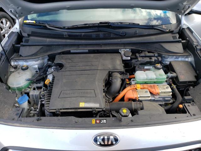 KNDCD3LD7K5236250 - 2019 KIA NIRO EX SILVER photo 11