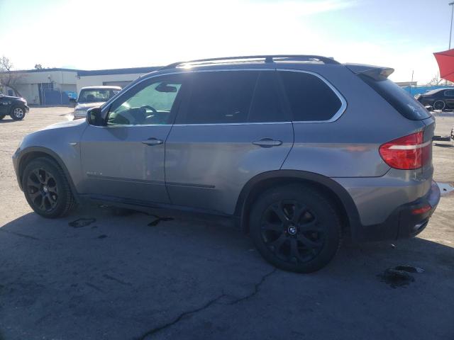 5UXFE835X9L170281 - 2009 BMW X5 XDRIVE4 GRAY photo 2