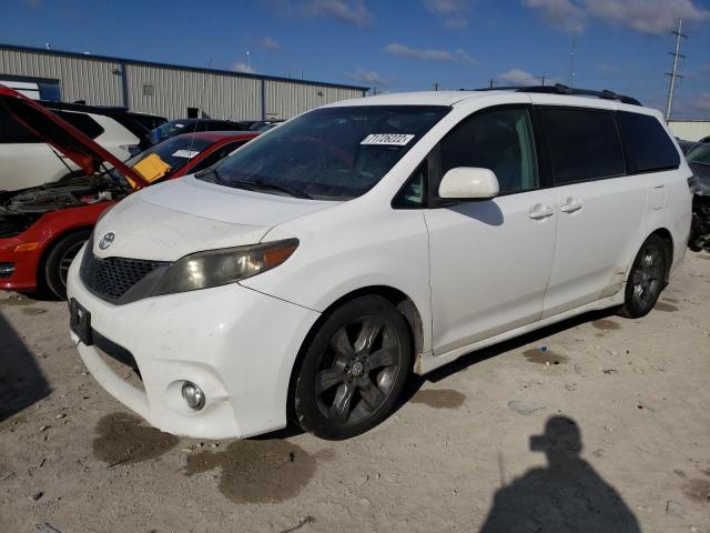 5TDXK3DC0BS039461 - 2011 TOYOTA SIENNA SPO WHITE photo 1