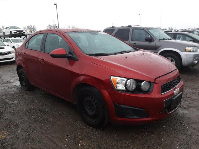 1G1JA5SG3D4180946 - 2013 CHEVROLET SONIC LS RED photo 4