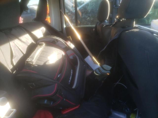 1C4HJXDG1KW546032 - 2019 JEEP WRANGLER U ვერცხლისფერი ფოტო 11