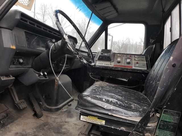 1FDXK84A8MVA16574 - 1991 FORD F800 F WHITE photo 8