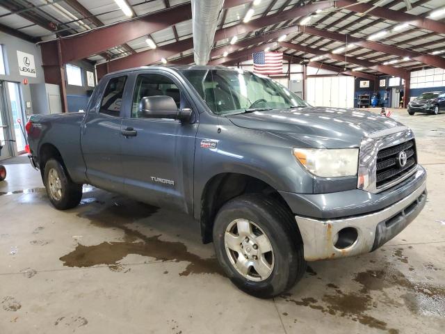 5TBBV54128S521376 - 2008 TOYOTA TUNDRA DOU GRAY photo 4