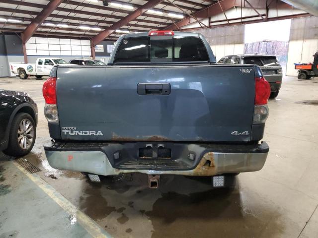 5TBBV54128S521376 - 2008 TOYOTA TUNDRA DOU GRAY photo 6