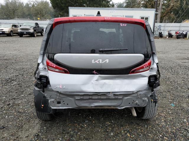 KNDJ23AU4N7805760 - 2022 KIA SOUL LX SILVER photo 6