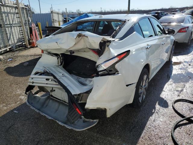 1N4BL4BV7KC192119 - 2019 NISSAN ALTIMA S WHITE photo 3