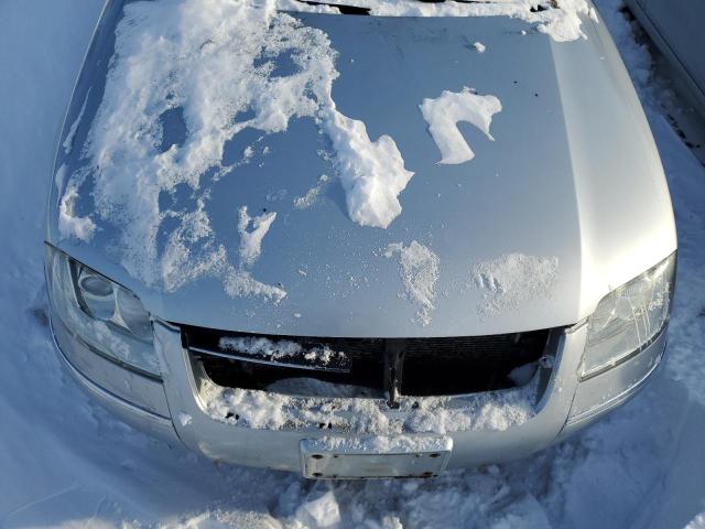 WVWTH63B23P385451 - 2003 VOLKSWAGEN PASSAT GLX Gümüş foto 11