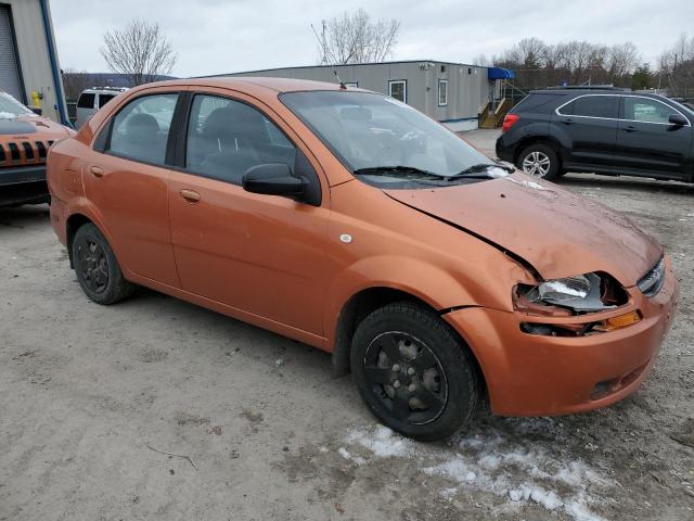 KL1TD52695B491879 - 2005 CHEVROLET AVEO BASE ORANGE photo 4