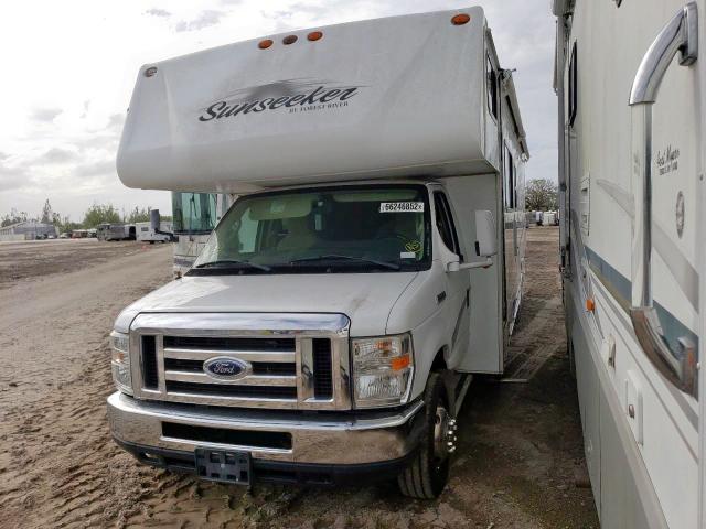 1FDXE4FS5DDA99831 - 2014 FORD E450 WHITE photo 2