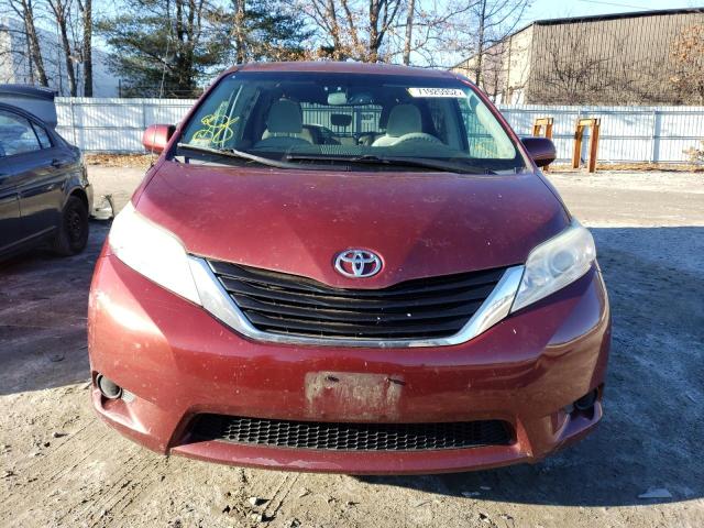5TDKK3DC3BS068768 - 2011 TOYOTA SIENNA LE RED photo 5