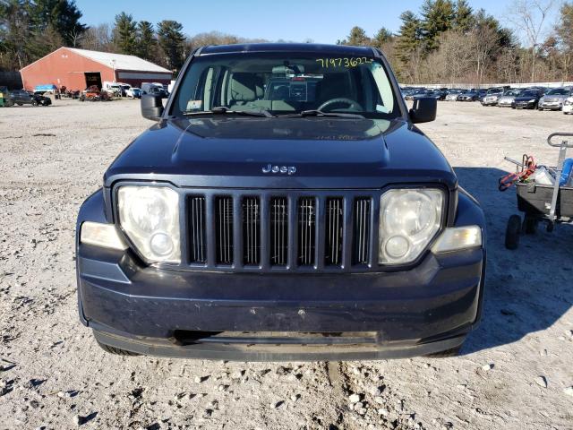 1J8GN28KX8W184768 - 2008 JEEP LIBERTY BLUE photo 5