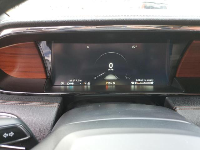 5LMJJ2LTXMEL03047 - 2021 LINCOLN NAVIGATOR Schwarz Foto 8