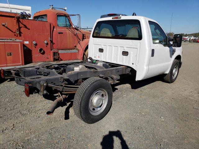 1FDWF30548EC89626 - 2008 FORD F350 SRW S WHITE photo 4