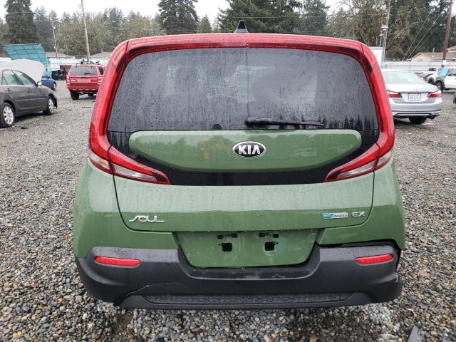 KNDJ33AU1M7135158 - 2021 KIA SOUL EX GREEN photo 6