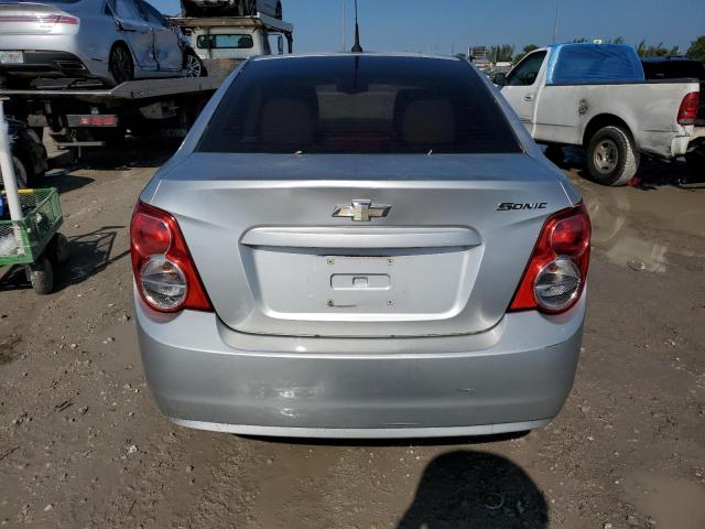 1G1JA5SH3D4237672 - 2013 CHEVROLET SONIC LS SILVER photo 6
