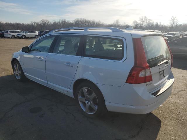 YV1960BW7A1138258 - 2010 VOLVO V70 3.2 WHITE photo 2