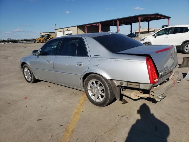 1G6KD5E61BU127233 - 2011 CADILLAC DTS LUXURY SILVER photo 2