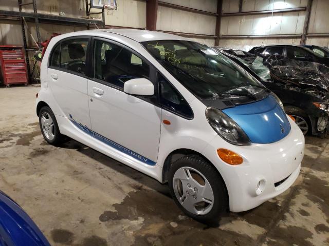 JA3215H1XCU009302 - 2012 MITSUBISHI I MIEV ES WHITE photo 4