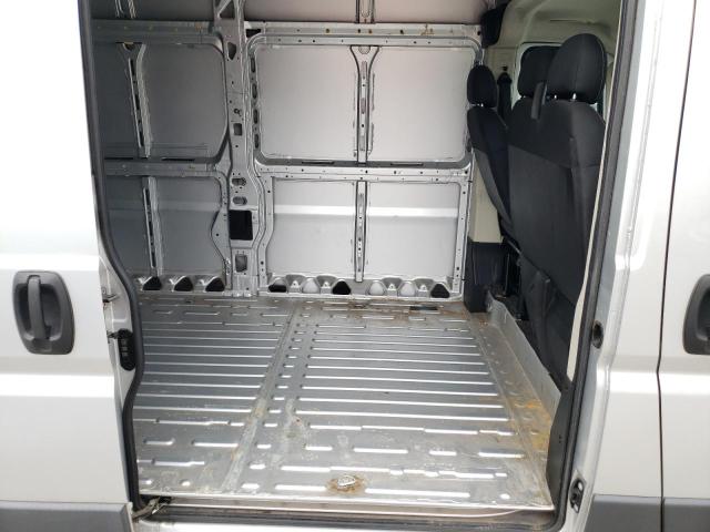 3C6URVJG5JE140349 - 2018 RAM PROMASTER 银色 照片 11