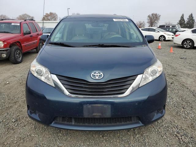 5TDKK3DC5CS209356 - 2012 TOYOTA SIENNA LE BLUE photo 5