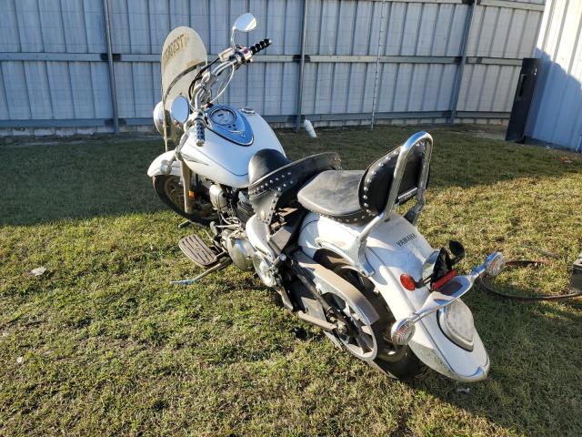 JYAVP17E54A003089 - 2004 YAMAHA XV1700 AS WHITE photo 3