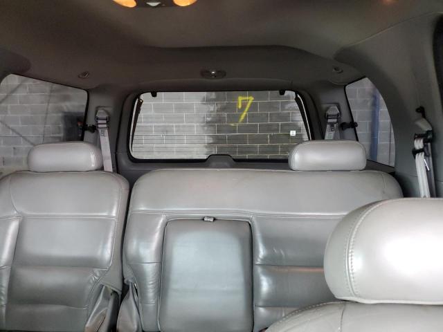 5LMEU27R52LJ04682 - 2002 LINCOLN NAVIGATOR WHITE photo 10