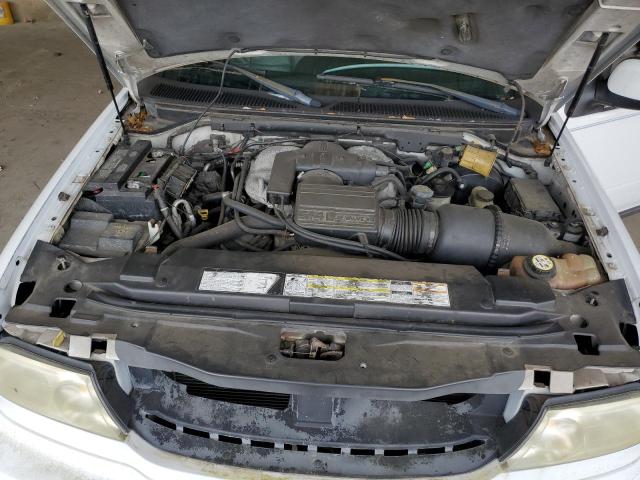 5LMEU27R52LJ04682 - 2002 LINCOLN NAVIGATOR WHITE photo 12