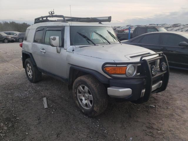 JTEBU11FX8K001206 - 2008 TOYOTA FJ CRUISER SILVER photo 4