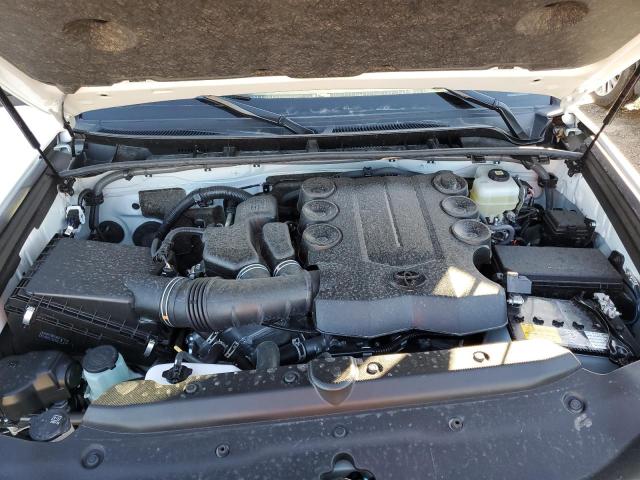 JTEMU5JR9N6062836 - 2022 TOYOTA 4RUNNER SR WHITE photo 11