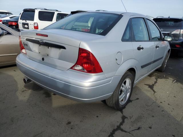 1FAFP33P52W156461 - 2002 FORD FOCUS LX SILVER photo 3