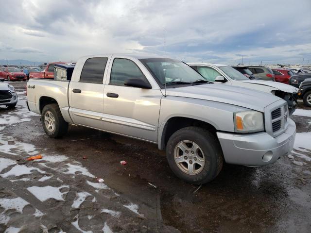 1D7HW48NX6S635447 - 2006 DODGE DAKOTA QUA SILVER photo 4