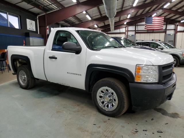 1GCNCPEX3DZ382652 - 2013 CHEVROLET SILVERADO WHITE photo 4