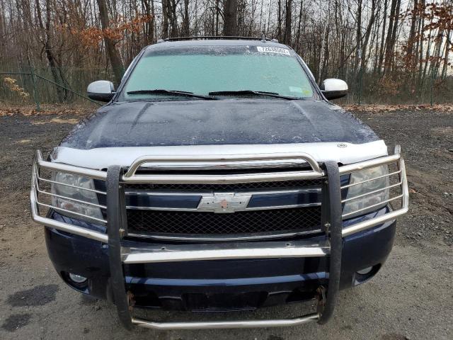 3GNTKFE33BG288583 - 2011 CHEVROLET AVALANCHE BLUE photo 5