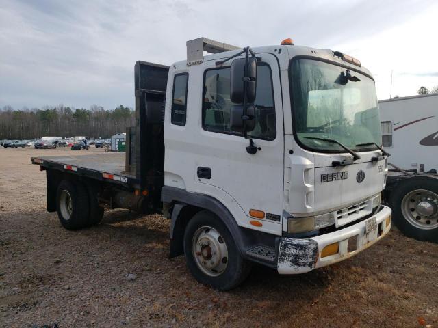 KMFPB69B3YC009726 - 2000 BERING MD26M WHITE photo 1