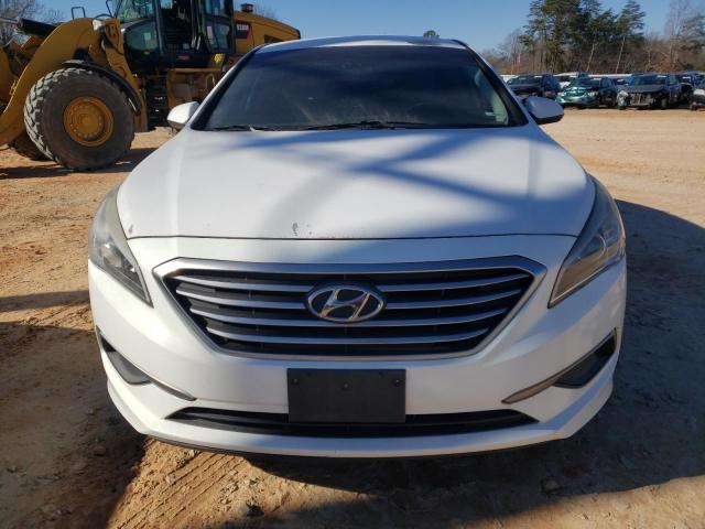 5NPE24AF6GH323332 - 2016 HYUNDAI SONATA SE WHITE photo 5