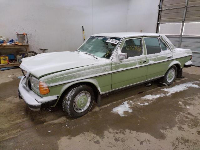 12312310019218 - 1977 MERCEDES-BENZ 240 D GREEN photo 1