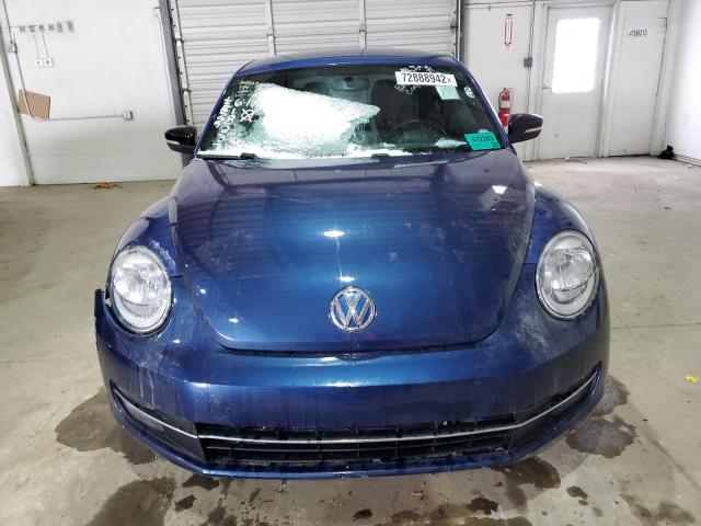 3VWVA7AT1DM618237 - 2013 VOLKSWAGEN BEETLE TUR BLUE photo 5