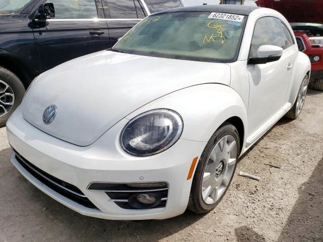 3VWJD7AT1JM703449 - 2018 VOLKSWAGEN BEETLE SE WHITE photo 2