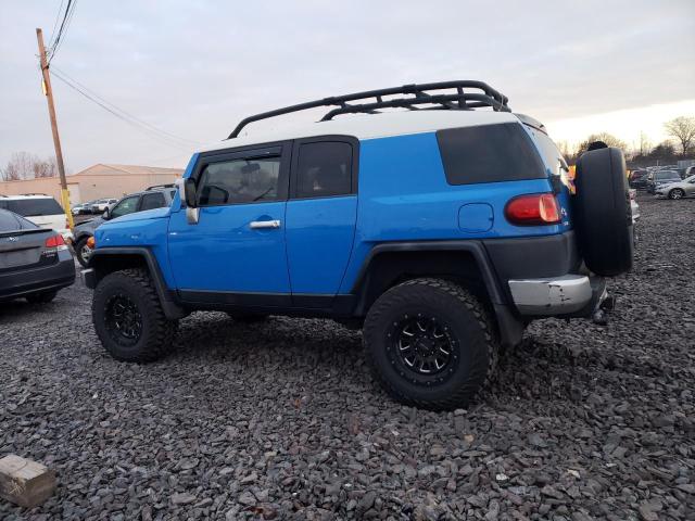 JTEBU11F770086113 - 2007 TOYOTA FJ CRUISER BLUE photo 2