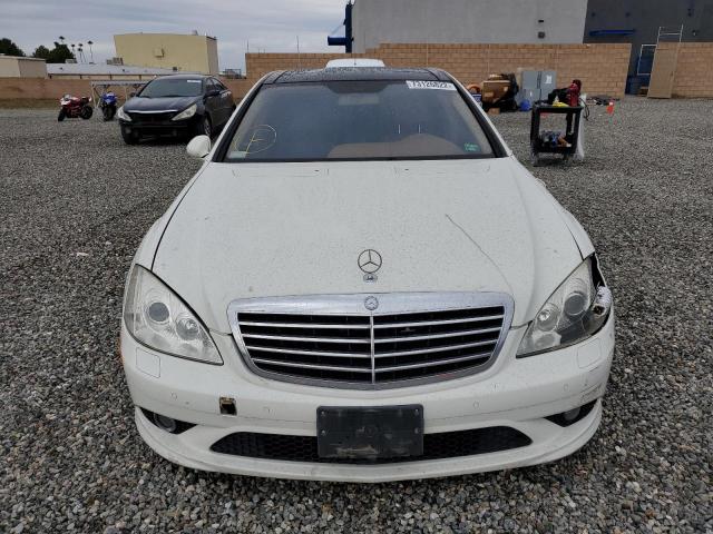 WDDNG86X37A146911 - 2007 MERCEDES-BENZ S 550 4MAT WHITE photo 5