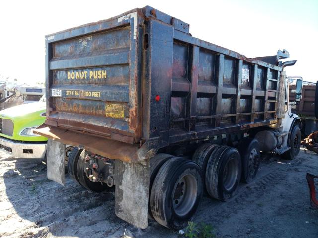 1FVHC5CVX6HV44910 - 2006 FREIGHTLINER M2 112 MED WHITE photo 4