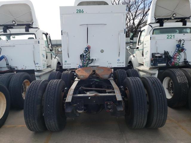 1FUJC5DXXDHFF4225 - 2013 FREIGHTLINER M2 112 MED WHITE photo 6